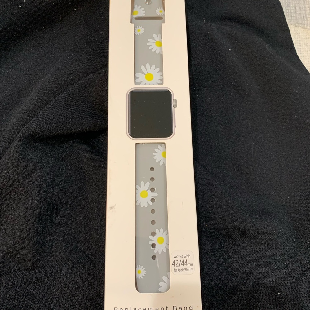 Posh Tech Silicone Gray Daisy Apple Watch Replacement Band 42-44 MM